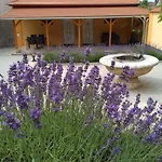 Paradise Apartmanhaz Apartman Eger
