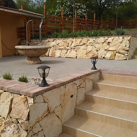 Paradise Apartmanhaz Eger