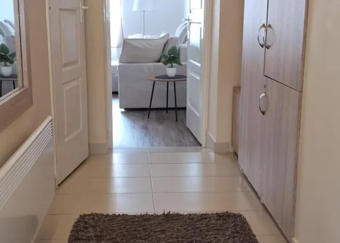 Paradise Apartmanhaz